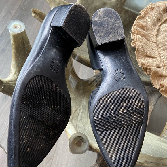 Naturalizer Black low heel leather. Belina - Picture 8 of 8